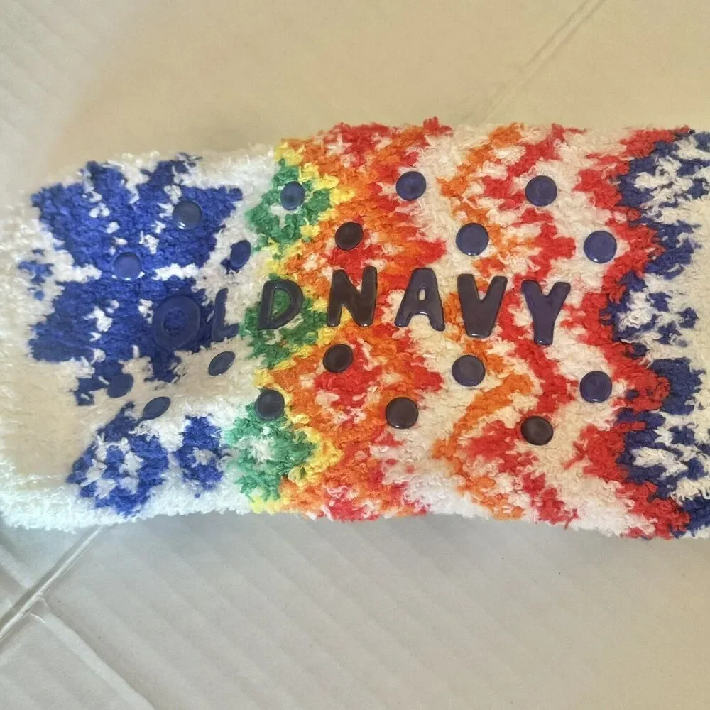 Old Navy Kids Unisex Cozy socks non slip one Size Christmas Holiday Soft